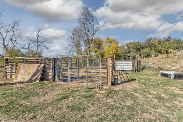 $549,900 | 28552 Market Road, Caldwell, ID 83607