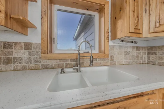 $575,000 | 28552 Market Road, Caldwell, ID 83607