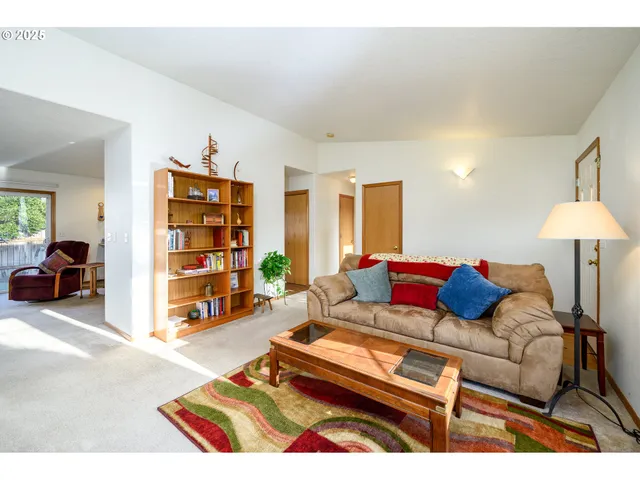 $429,900 | 700 Bell Street, Dayton, OR 97114