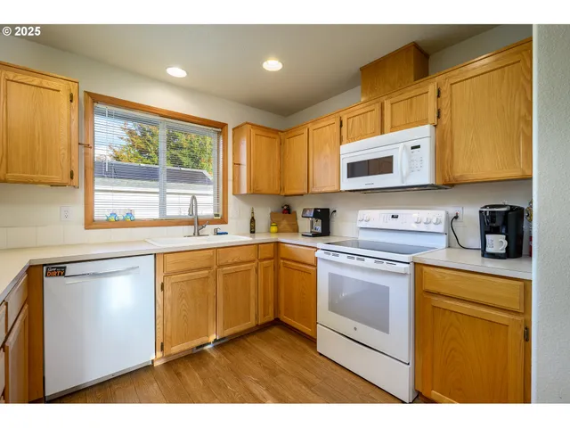 $429,900 | 700 Bell Street, Dayton, OR 97114