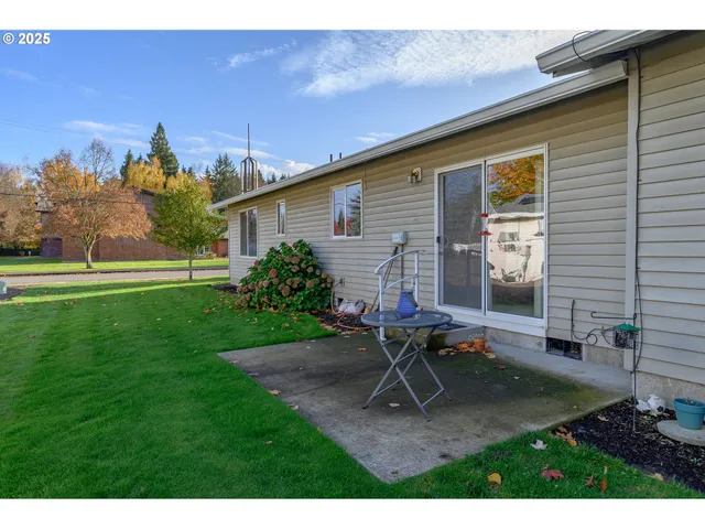 $429,900 | 700 Bell Street, Dayton, OR 97114