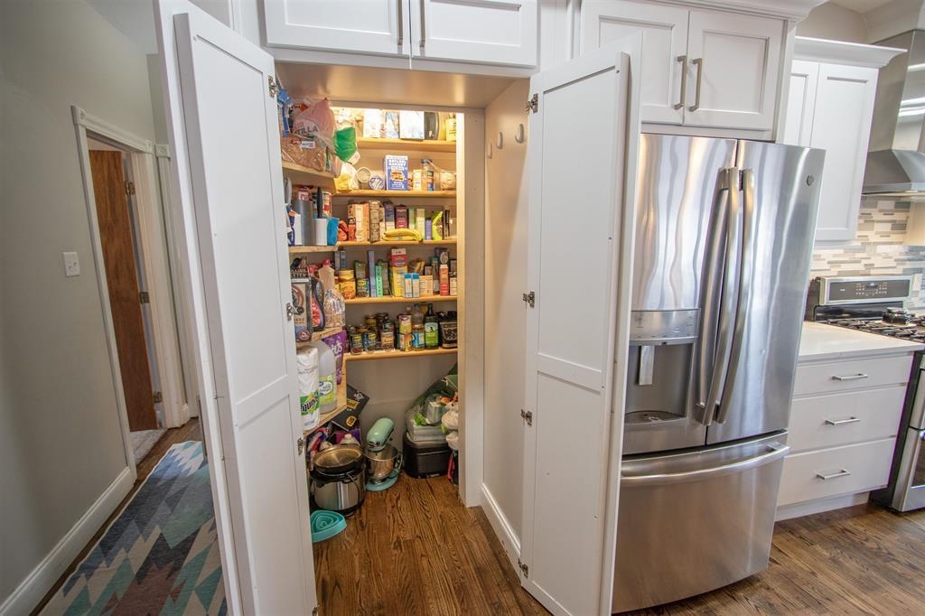 39 Valley Drive Casper, WY 82604 - Photo 6 of 46