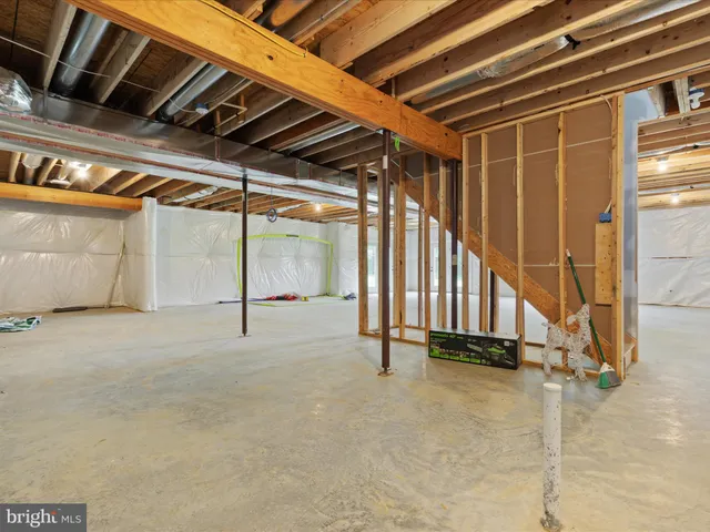 a view of parking area