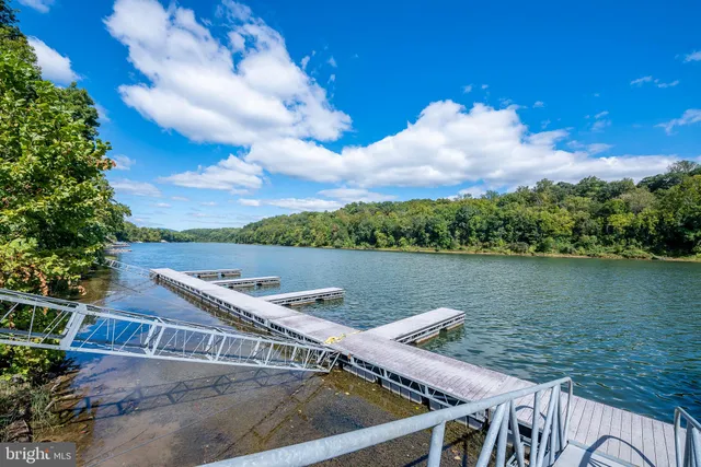 $799,000 | 21 Nimitz Lane, Hedgesville, WV 25427