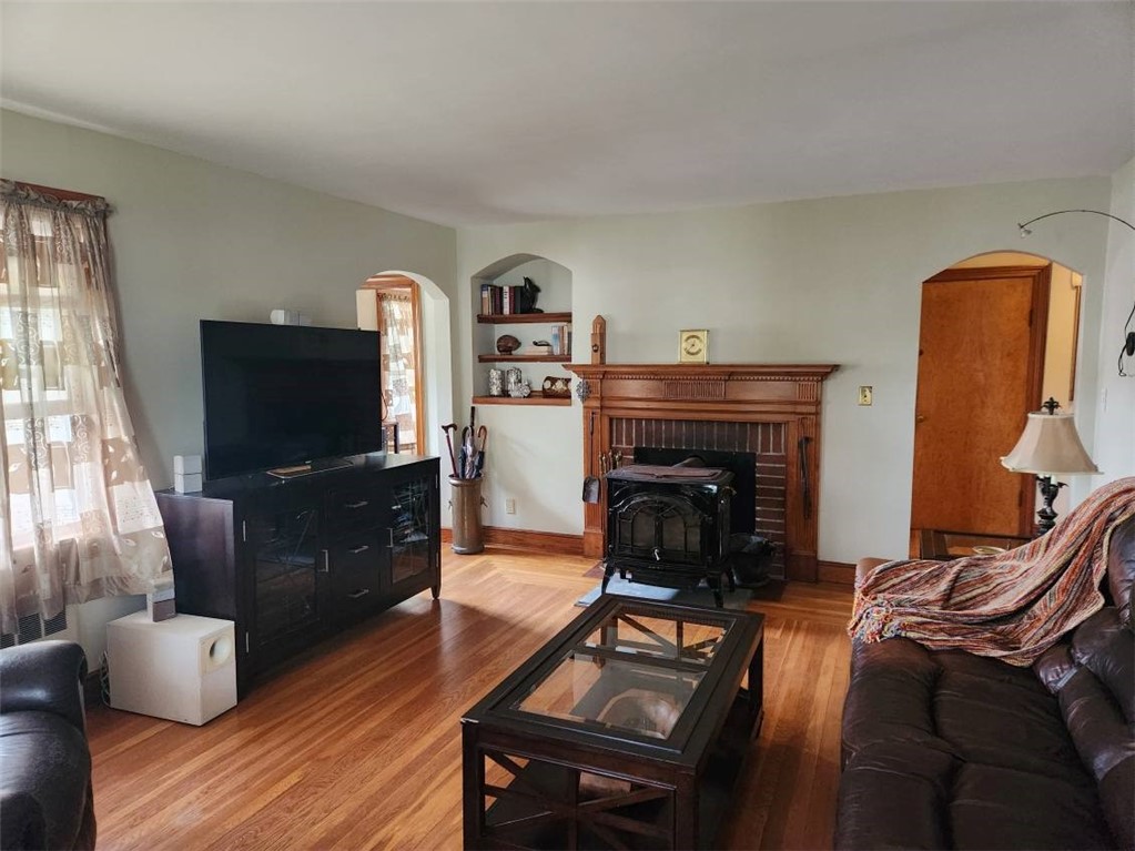 30 Daggett Avenue Pawtucket, RI 02861 - Photo 12 of 49