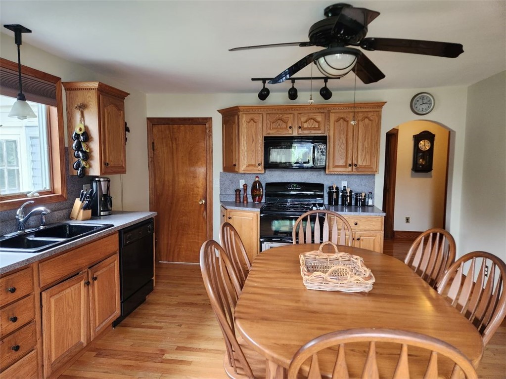 30 Daggett Avenue Pawtucket, RI 02861 - Photo 14 of 49