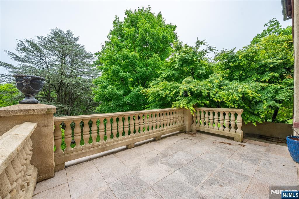 50 Rock Spring Road West Orange, NJ 07052 - Photo 10 of 48 Gallery Image 10