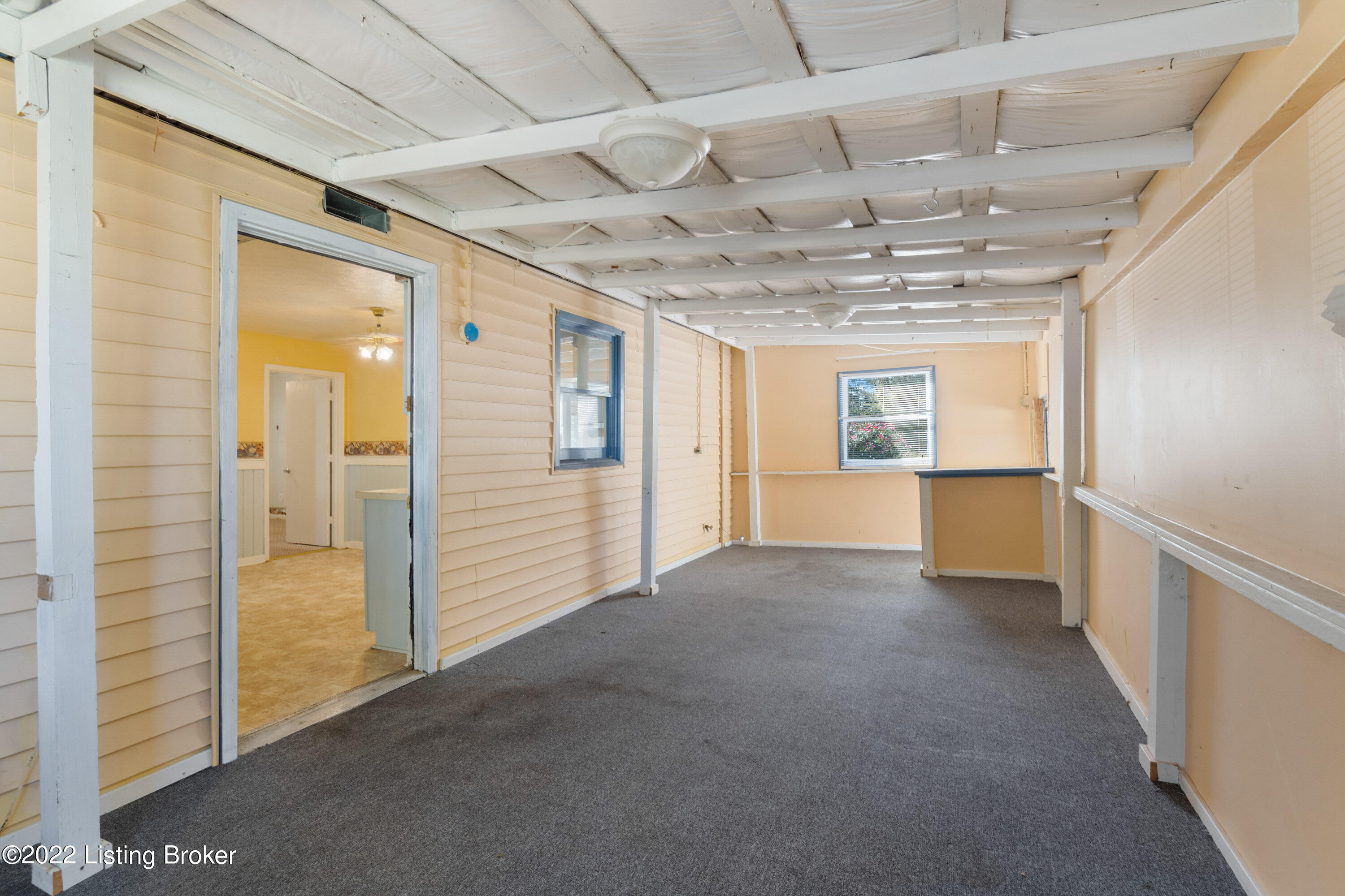 350 Raymond Road Shepherdsville, KY 40165 - Photo 21 of 41 Enclosed Porch