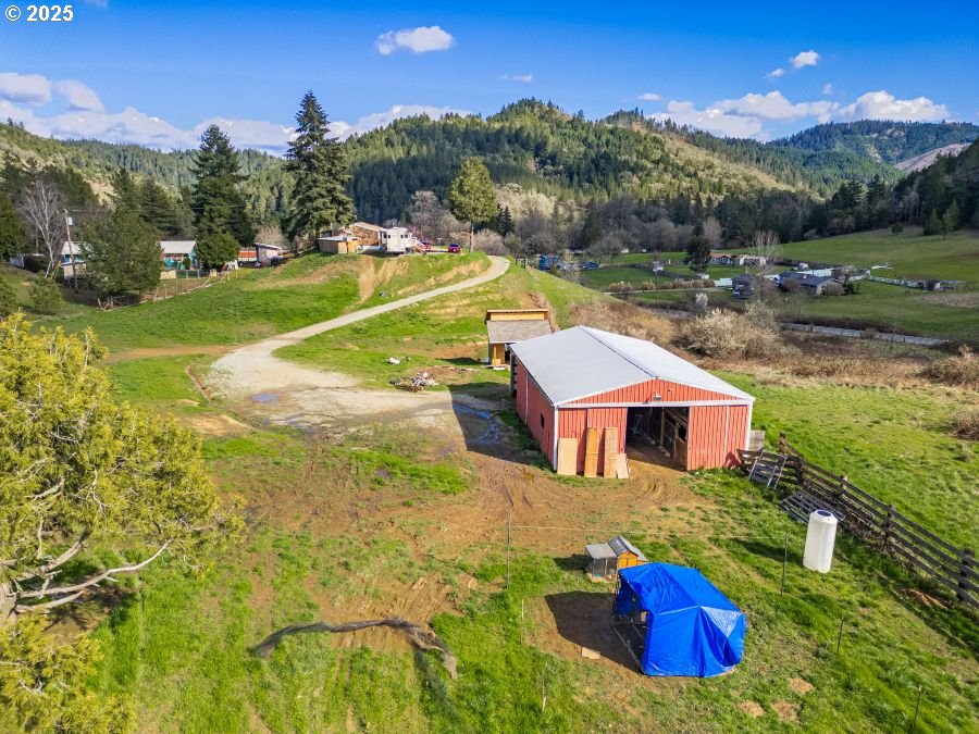 1682 East Riverside Drive Myrtle Creek, OR 97457 - Photo 23 of 32