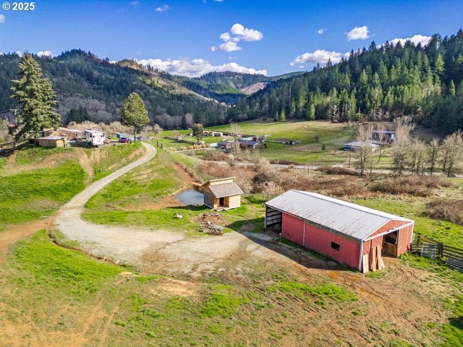 1682 East Riverside Drive Myrtle Creek, OR 97457 - Photo 24 of 32