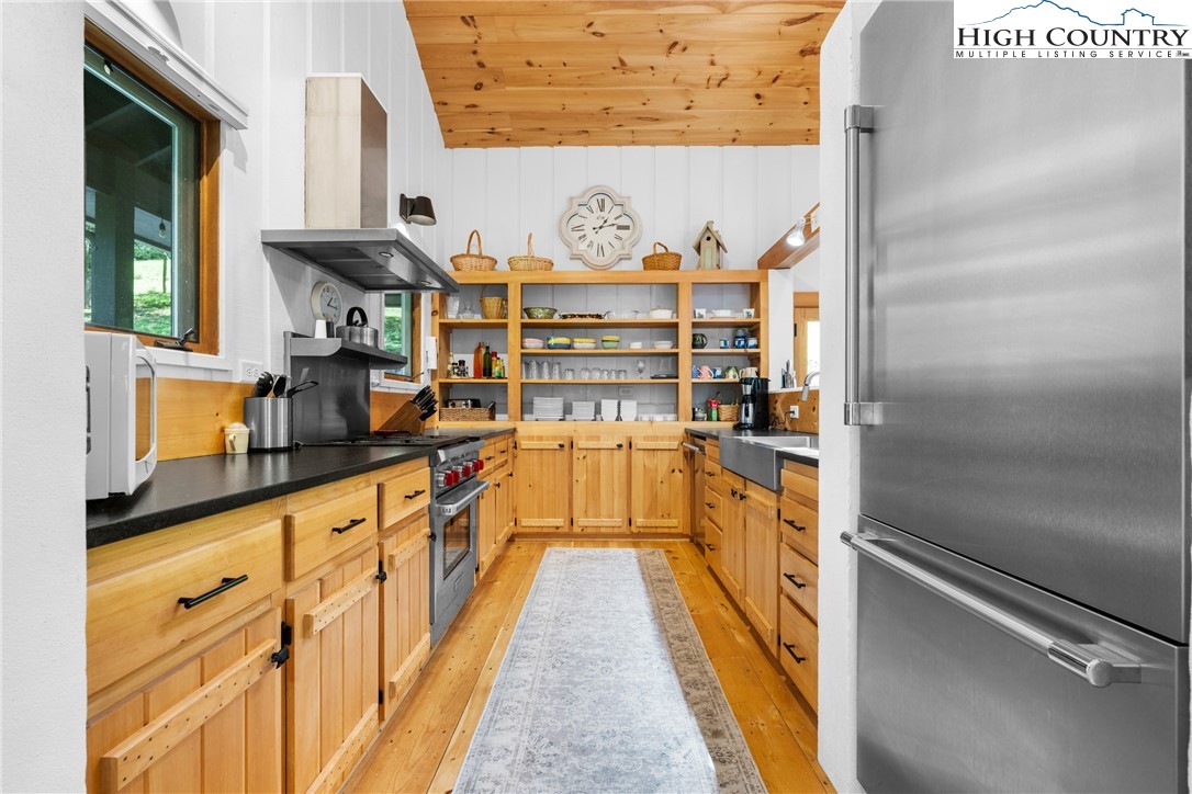 3760 Bald Mountain Road West Jefferson, NC 28694 - Photo 15 of 50