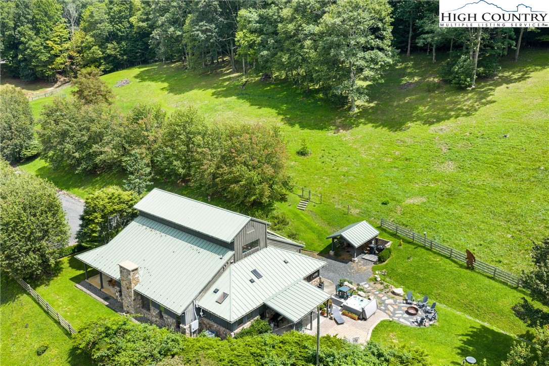 3760 Bald Mountain Road West Jefferson, NC 28694 - Photo 4 of 50