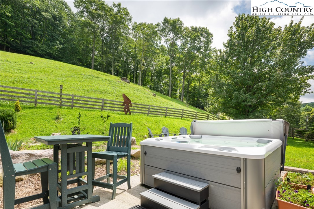 3760 Bald Mountain Road West Jefferson, NC 28694 - Photo 9 of 50