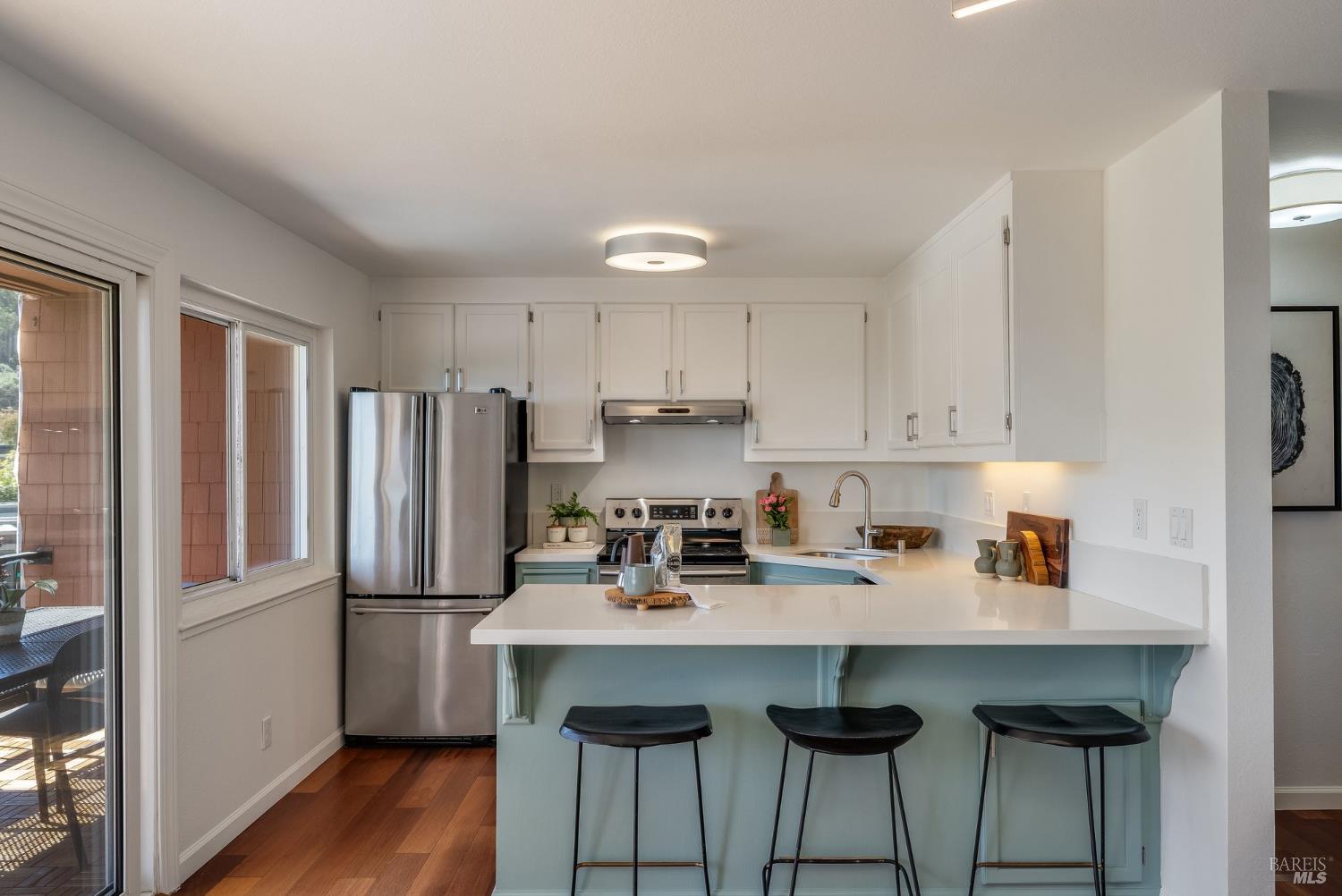 70 Stanford Way Sausalito, CA 94965 - Photo 12 of 55