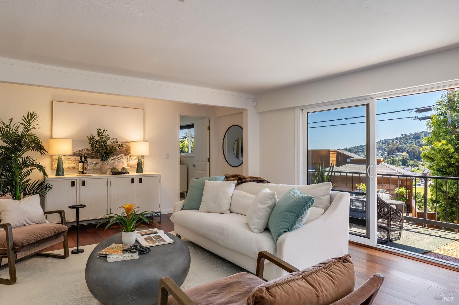 70 Stanford Way Sausalito, CA 94965 - Photo 4 of 55