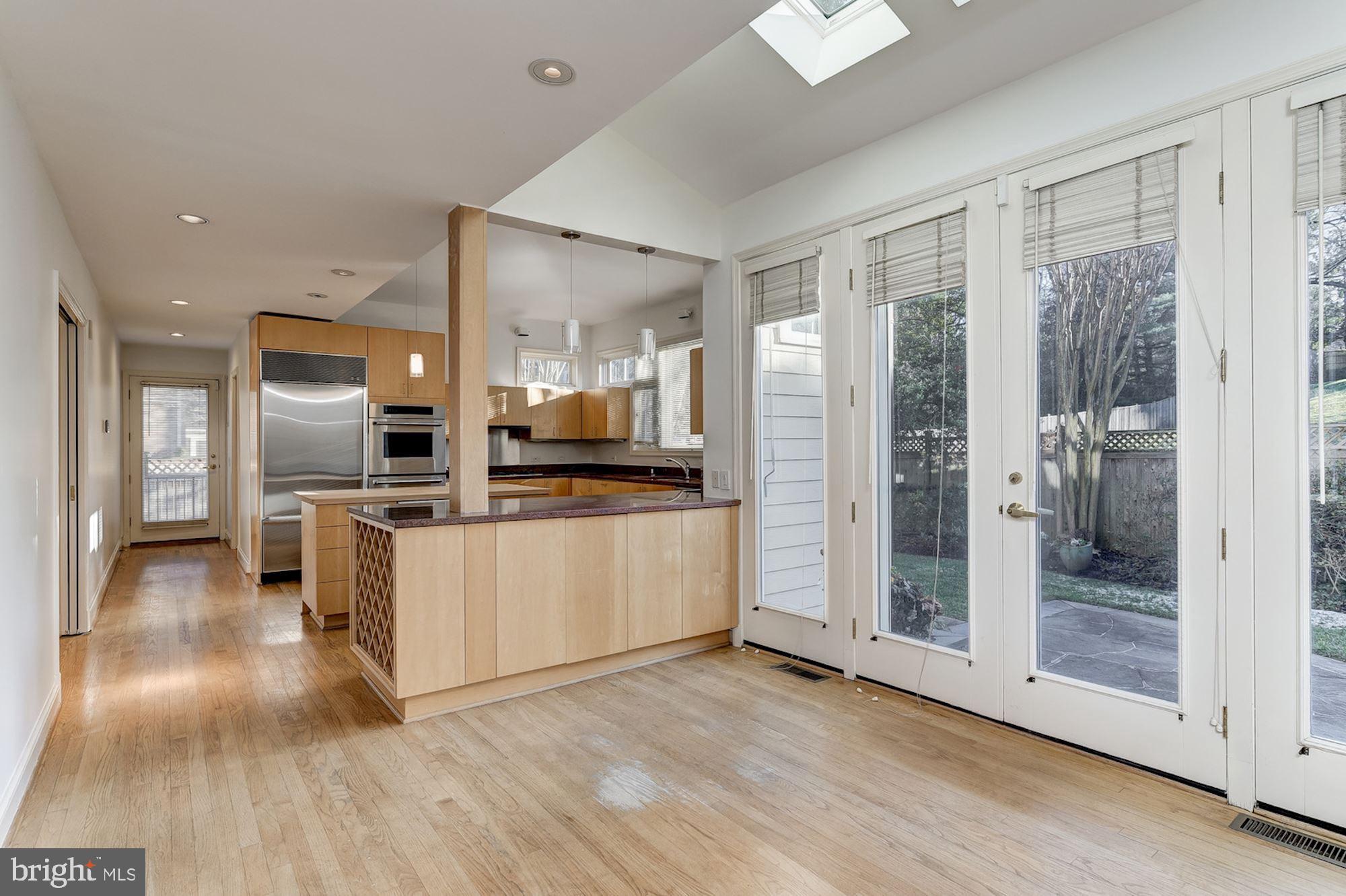 4910 Baltan Road Bethesda, MD 20816 - Photo 14 of 28 Breakfast Room