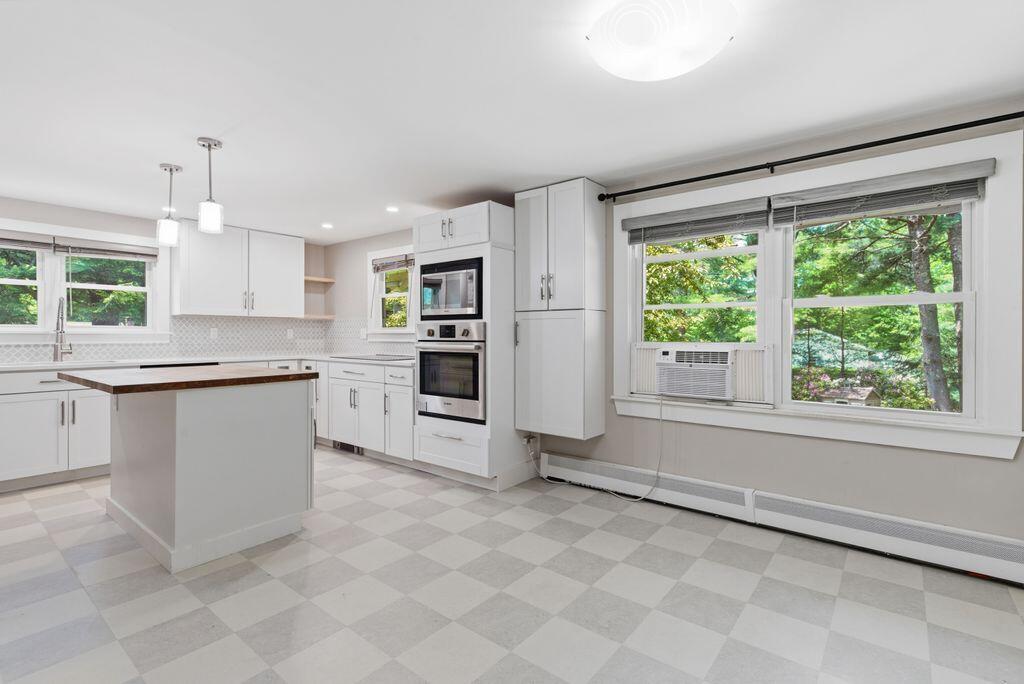 17 Apple Tree Lane Manchester, ME 04351 - Photo 13 of 59 13_DSC06180