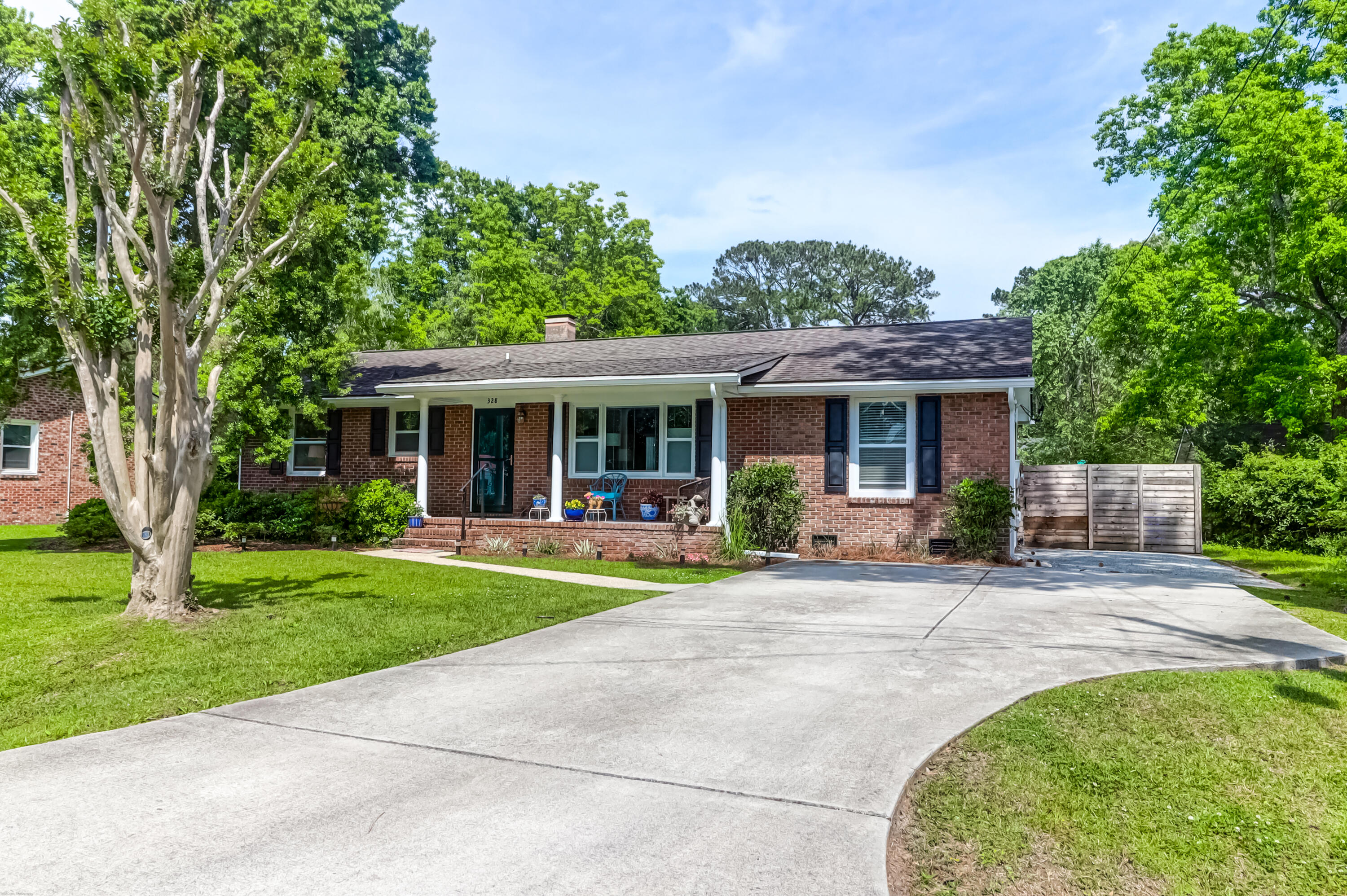 328 Pageland Road Charleston, SC 29412 - Photo 4 of 58 328 Pageland -Tidalcreekphoto- (43)
