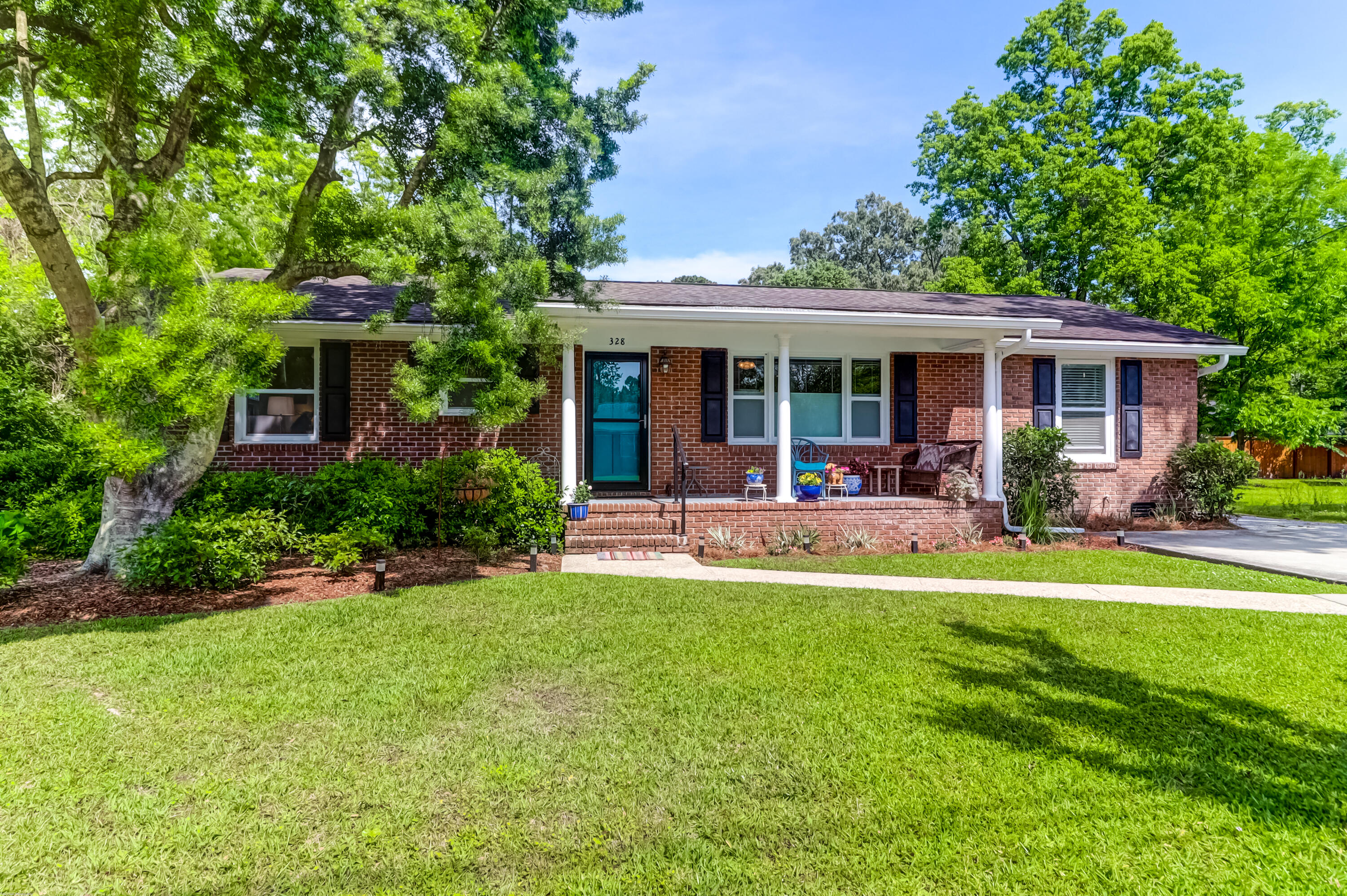 328 Pageland Road Charleston, SC 29412 - Photo 7 of 58 328 Pageland -Tidalcreekphoto- (48)