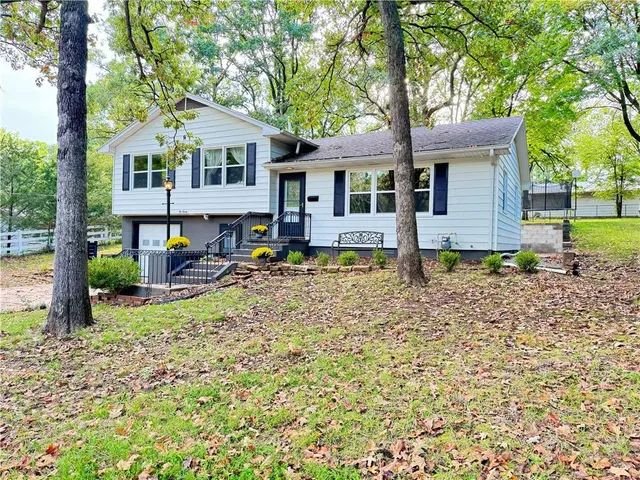 $199,500 | 1020 South Adams Street, Nevada, MO 64772