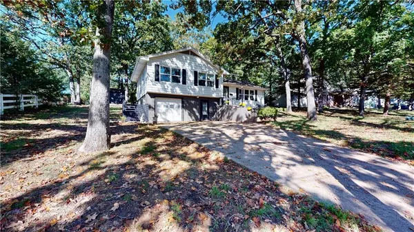 $190,000 | 1020 South Adams Street, Nevada, MO 64772