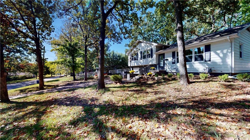 1020 South Adams Street Nevada, MO 64772 - Photo 5 of 38