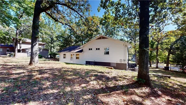 $190,000 | 1020 South Adams Street, Nevada, MO 64772