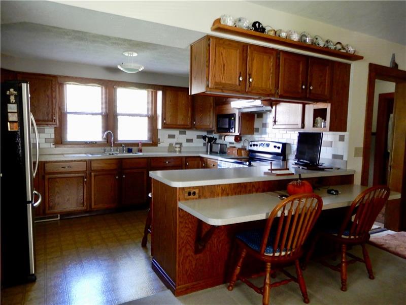 2108 Mercer Road Fredonia, PA 16124 - Photo 7 of 24