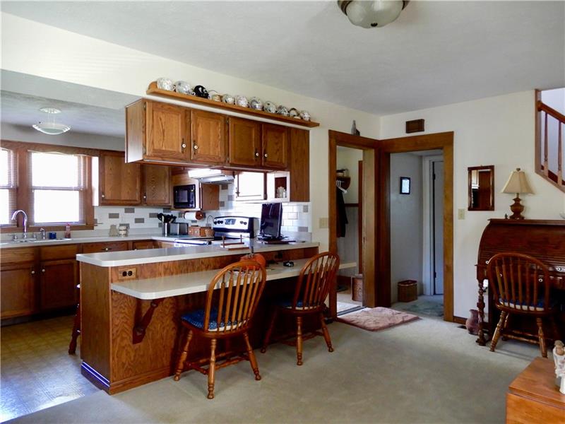 2108 Mercer Road Fredonia, PA 16124 - Photo 8 of 24