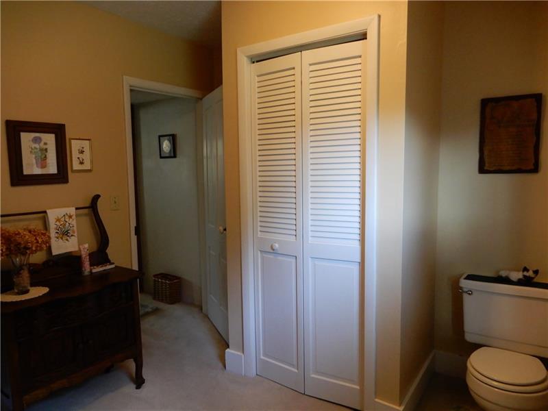 2108 Mercer Road Fredonia, PA 16124 - Photo 10 of 24