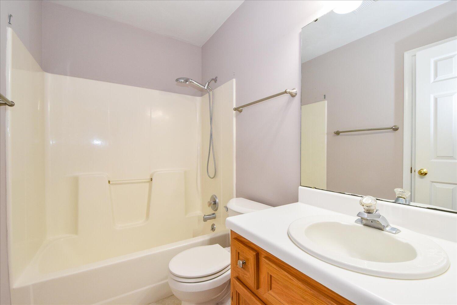 342 Raleigh Avenue Vinton, VA 24179 - Photo 12 of 18 Hall Bath