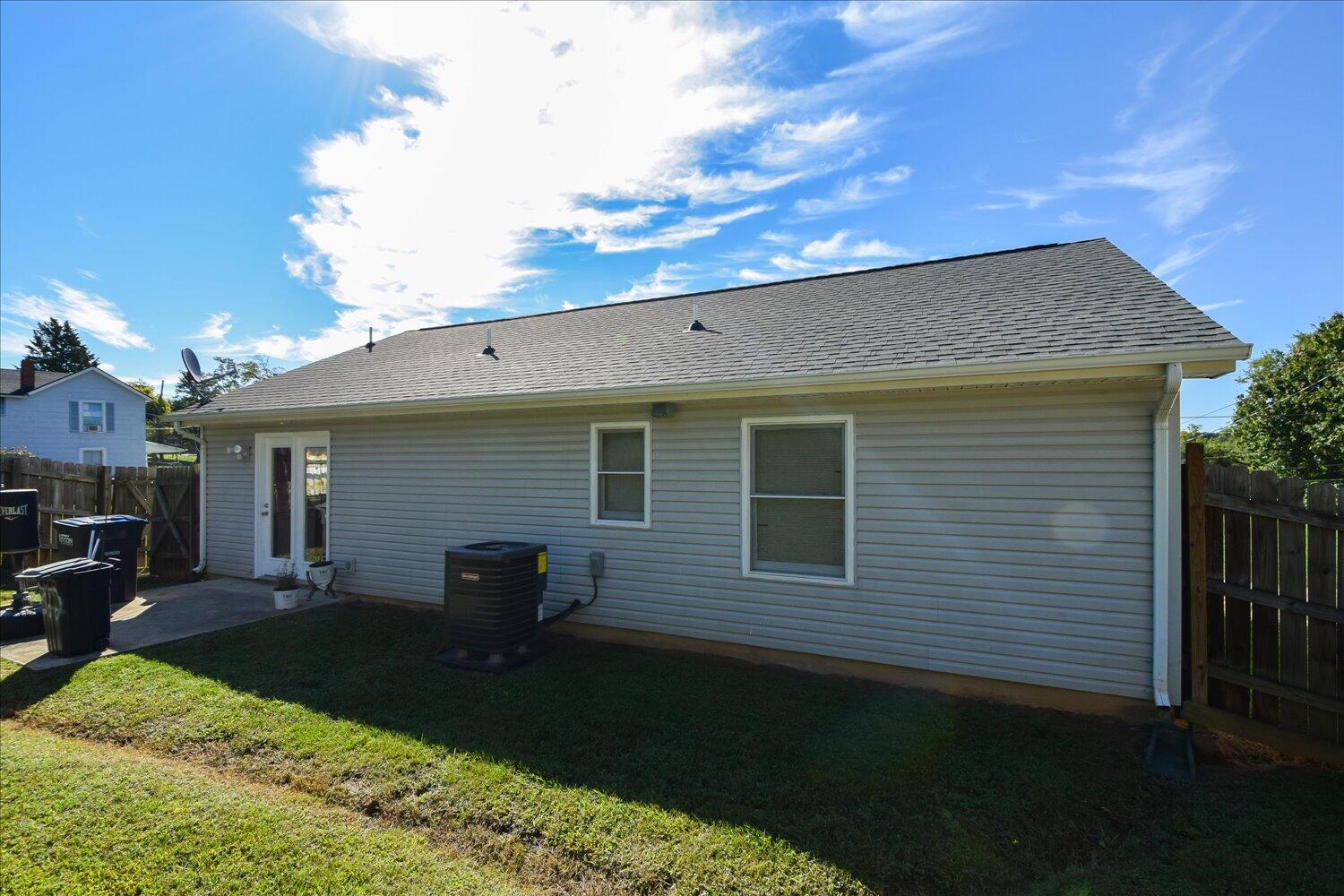 342 Raleigh Avenue Vinton, VA 24179 - Photo 16 of 18 New Heatpump