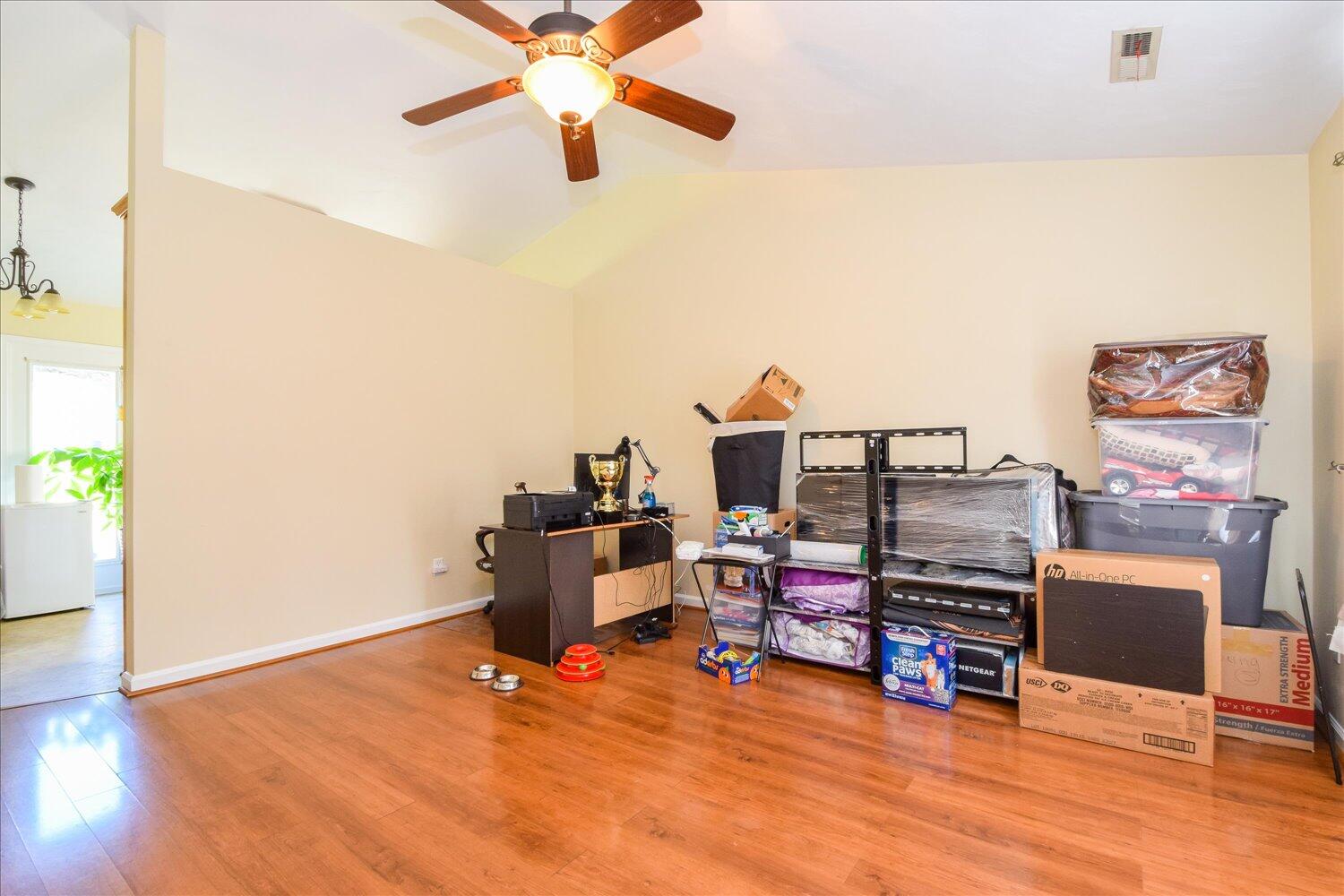 342 Raleigh Avenue Vinton, VA 24179 - Photo 4 of 18 Cathedral Ceiling!