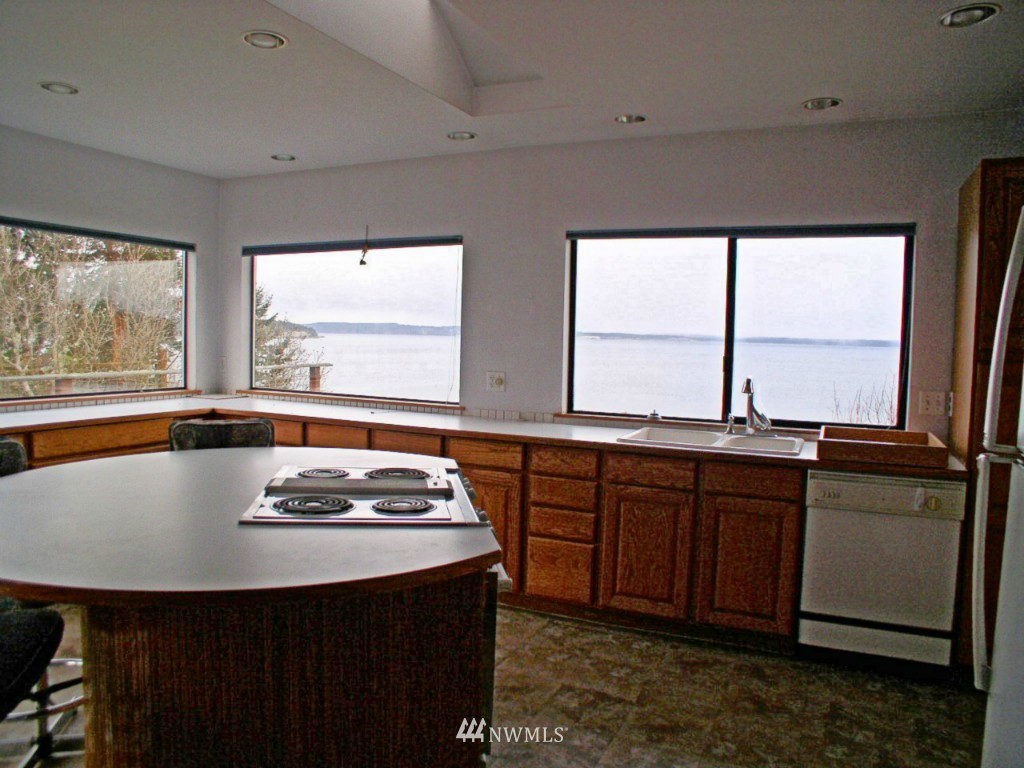 3701 Oak Bay Road Port Hadlock, WA 98339 - Photo 13 of 14 Gallery Image 13