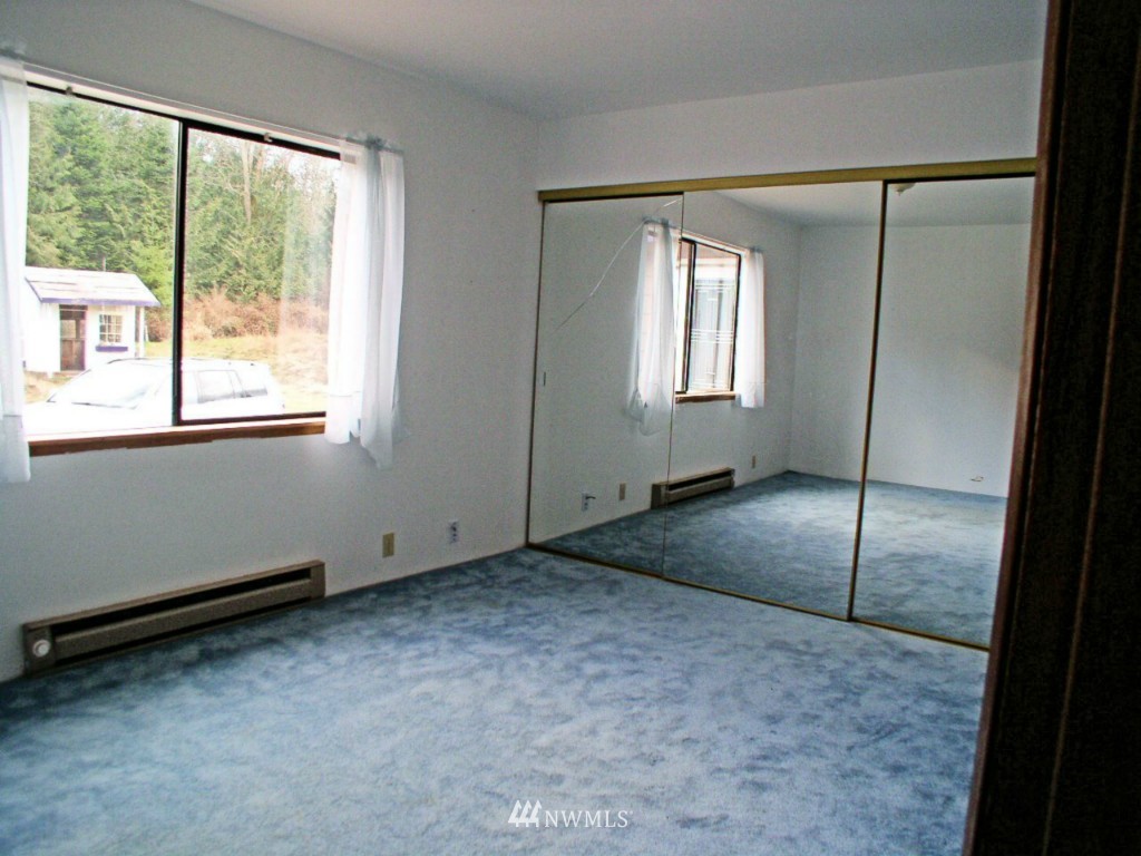 3701 Oak Bay Road Port Hadlock, WA 98339 - Photo 8 of 14 Gallery Image 8