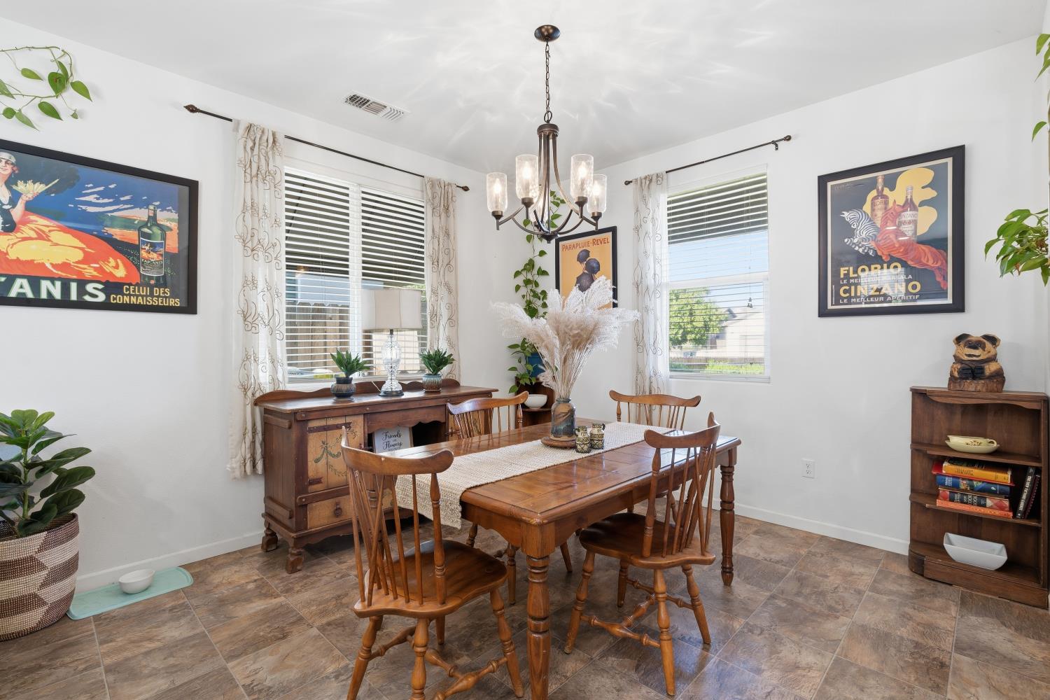 166 Rancho Santa Fe Drive Madera, CA 93638 - Photo 11 of 44