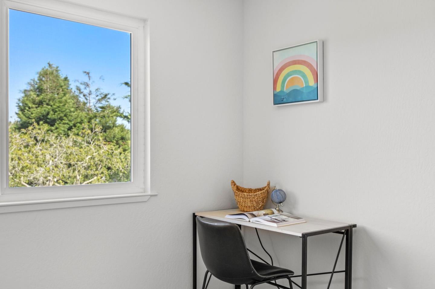 9310 Canyon Oak Road Salinas, CA 93907 - Photo 39 of 81 a view of a workspace room with painting and wooden floor