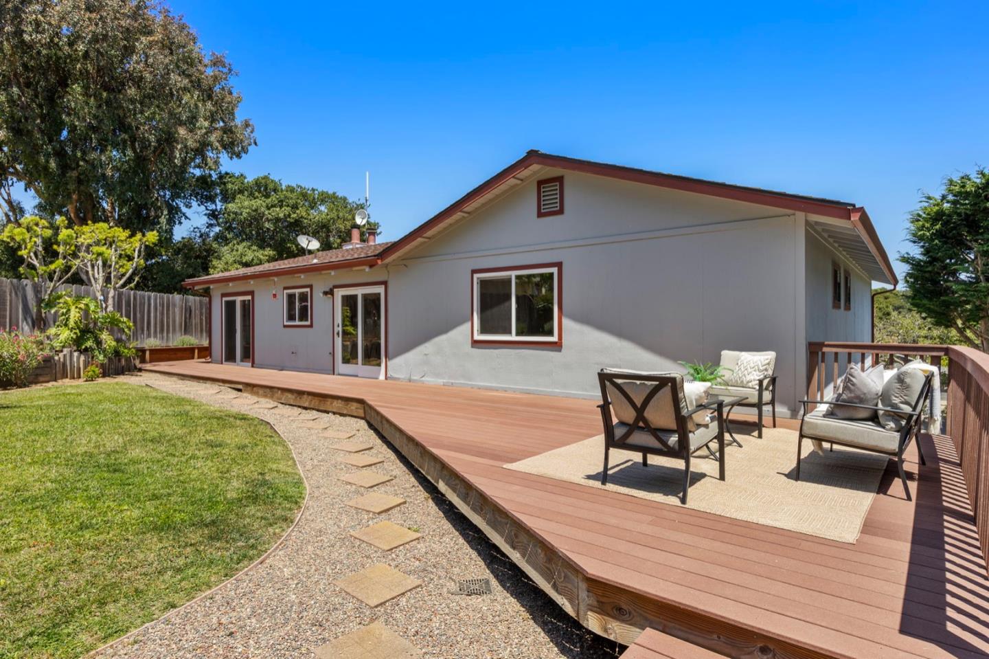 9310 Canyon Oak Road Salinas, CA 93907 - Photo 63 of 81 a view of a house with backyard and sitting area