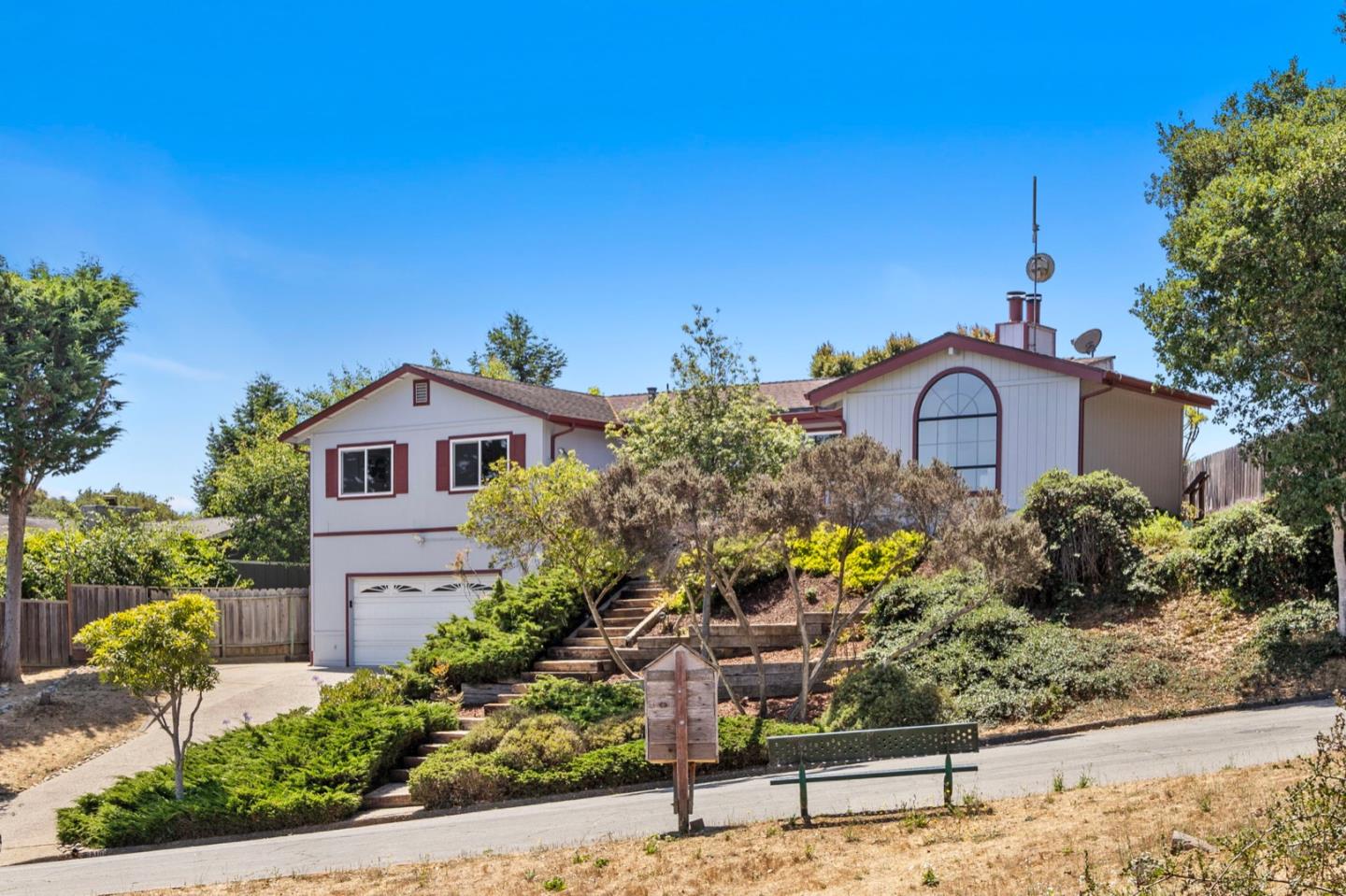 9310 Canyon Oak Road Salinas, CA 93907 - Photo 74 of 81 a front view of a house with a yard