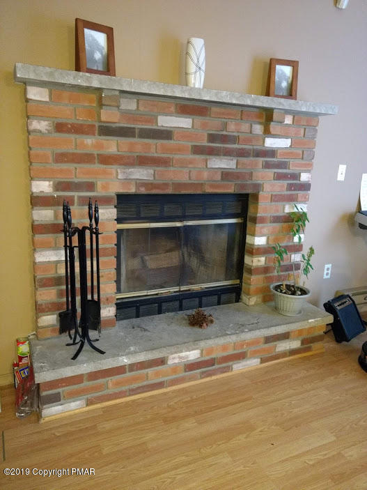 1179 Falls Road Bushkill, PA 18324 - Photo 13 of 15 1179-new-5