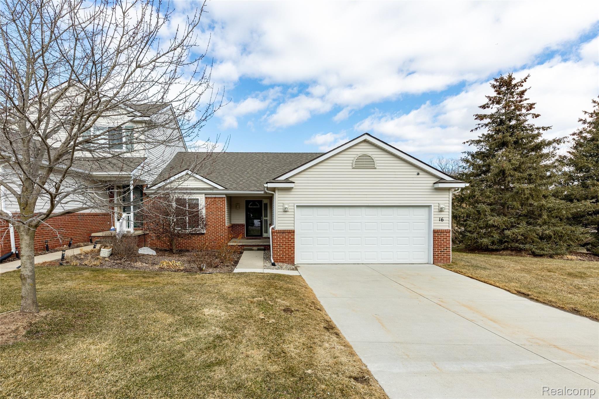 16 Sedum Road, Unit 1 Howell, MI 48843 - Photo 41 of 43 3816 Sedum Rd (6 of 43).jpg