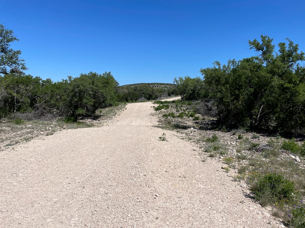 0 Cr 450 Rocksprings Tx 78880 Rocksprings, TX 78880 - Photo 2 of 34