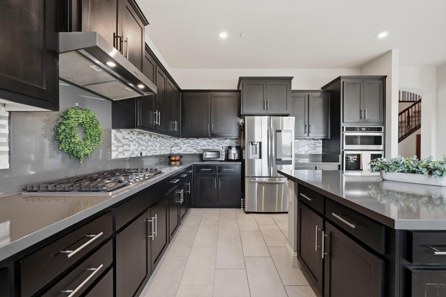 2012 Van Ruiten Drive Lodi, CA 95242 - Photo 12 of 49