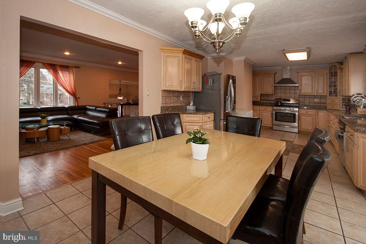 14 Clemson Road Cherry Hill, NJ 08034 - Photo 14 of 35 Kitchen opens to living room