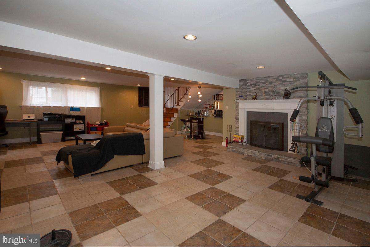 14 Clemson Road Cherry Hill, NJ 08034 - Photo 17 of 35 Den: Fireplace