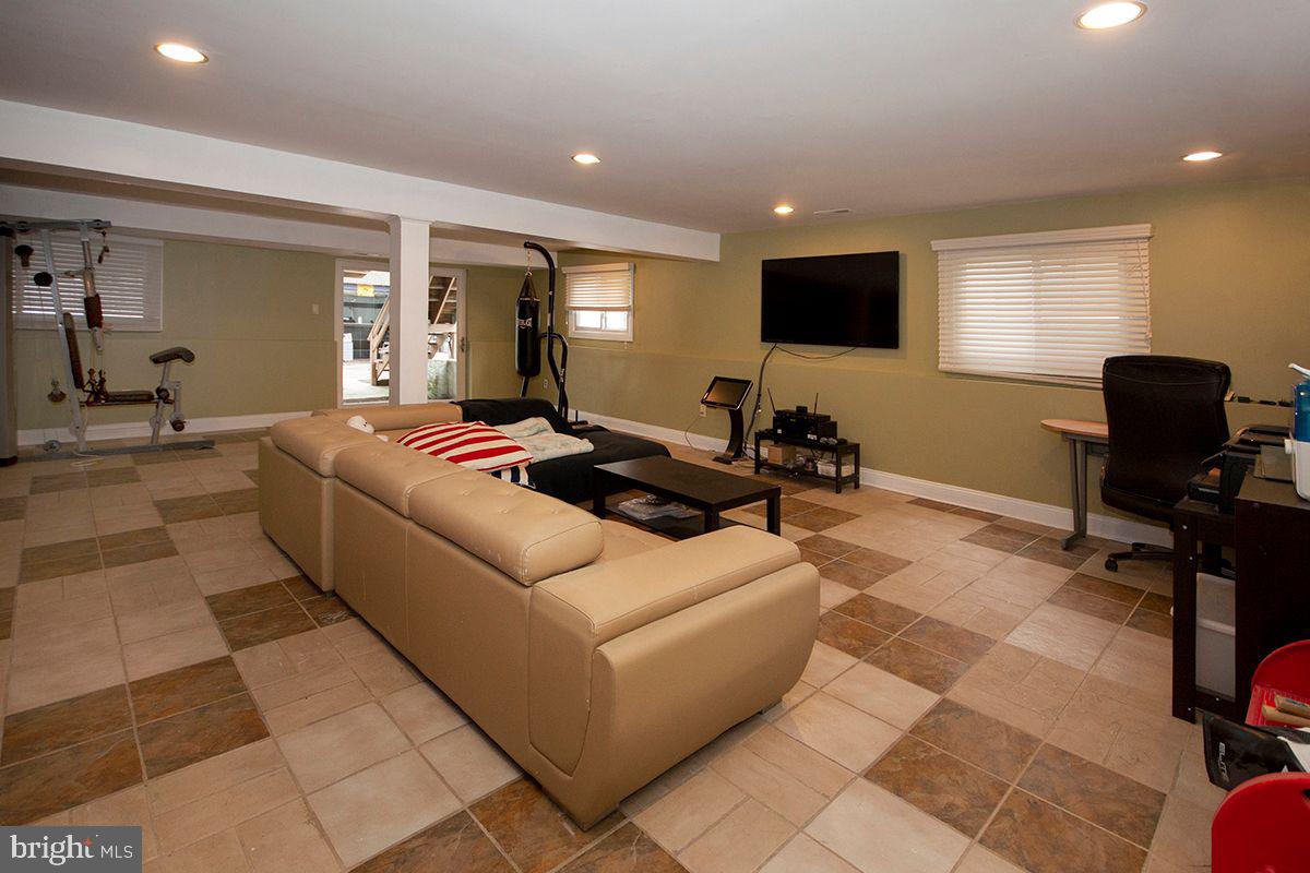 14 Clemson Road Cherry Hill, NJ 08034 - Photo 19 of 35 Den: Ceramic Tile Flooring