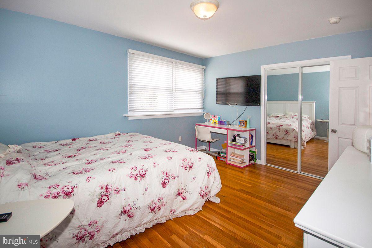 14 Clemson Road Cherry Hill, NJ 08034 - Photo 20 of 35 Main Bedroom: hardwood flooring