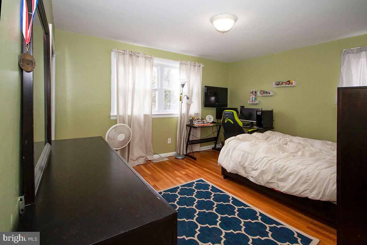 14 Clemson Road Cherry Hill, NJ 08034 - Photo 25 of 35 Bedroom #2: Hardwood Flooring