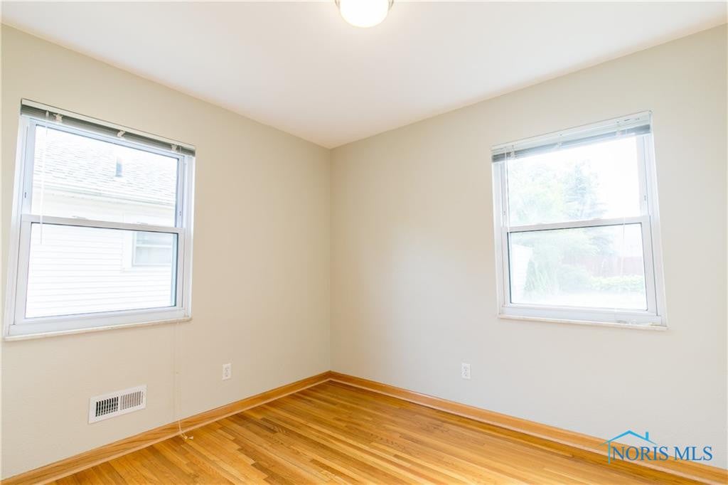 4028 Grantley Road Toledo, OH 43613 - Photo 19 of 36 Gallery Image 19