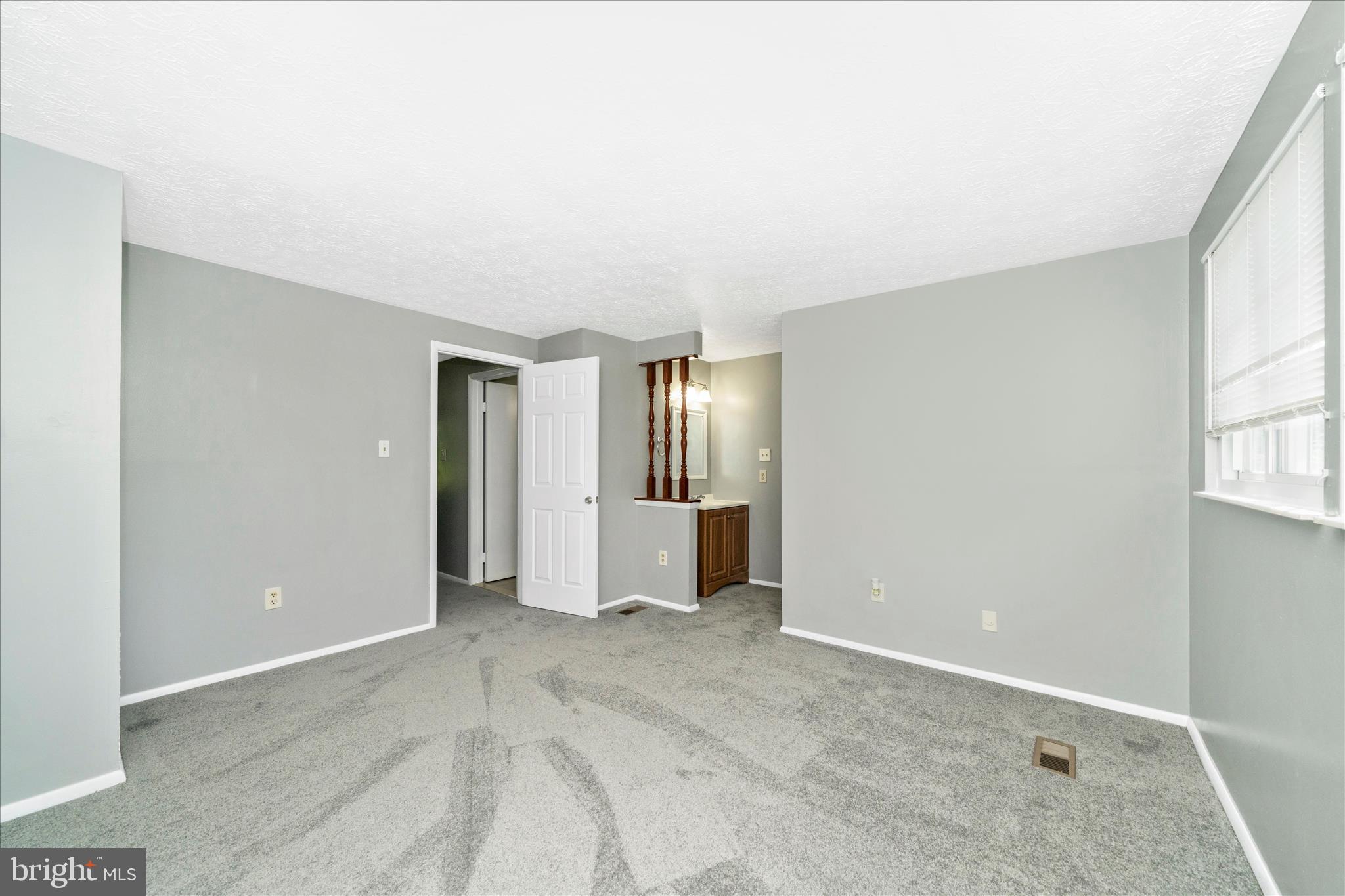 3749 Castle Terrace, Unit 12114 Silver Spring, MD 20904 - Photo 22 of 51 Primary Bedroom